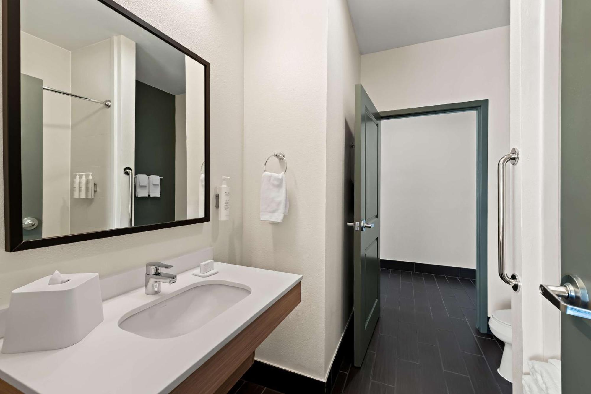 Spark By Hilton Little Rock West Экстерьер фото